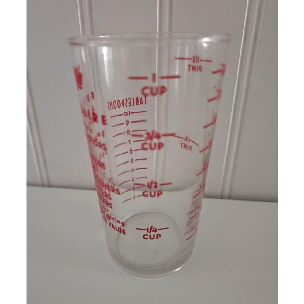 Vintage 1950's Frigidaire 50's Promotional Glass Measuring Cup Red Letters